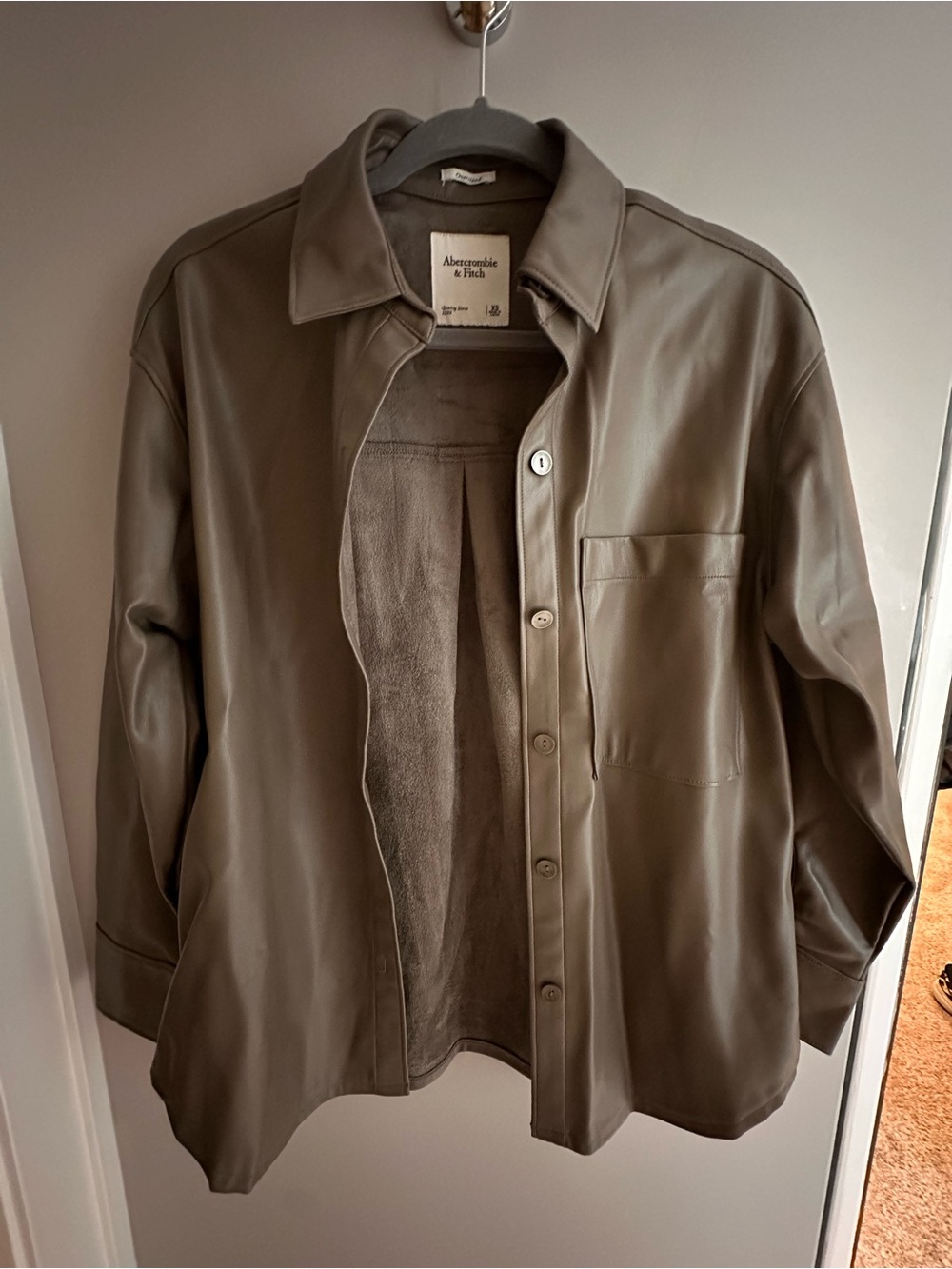 Abercrombie & Fitch Women’s Olive Green Faux Leather Shacket
